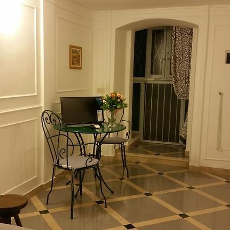 Suite Calefati "Monolocale" Bari Bagian luar foto