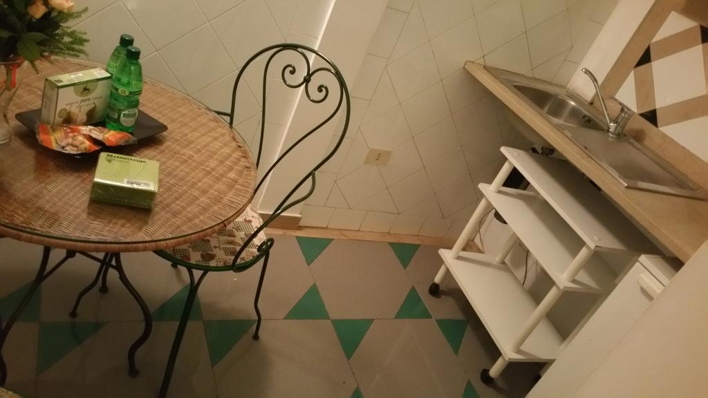 Suite Calefati "Monolocale" Bari Bagian luar foto