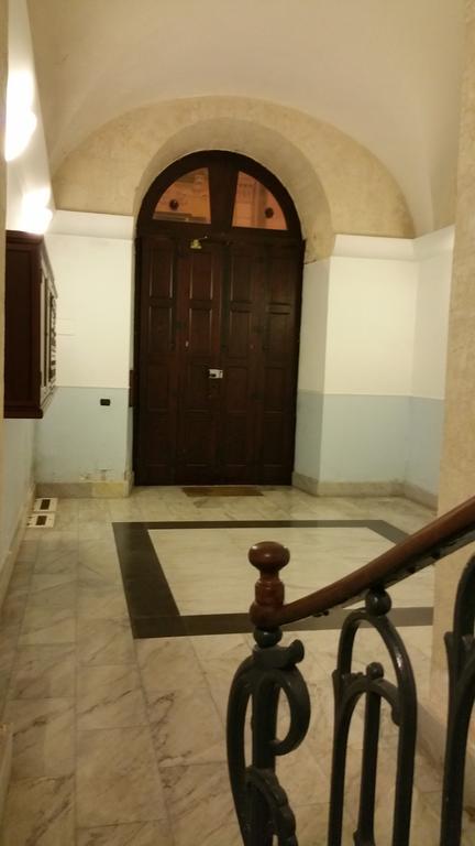 Suite Calefati "Monolocale" Bari Bagian luar foto